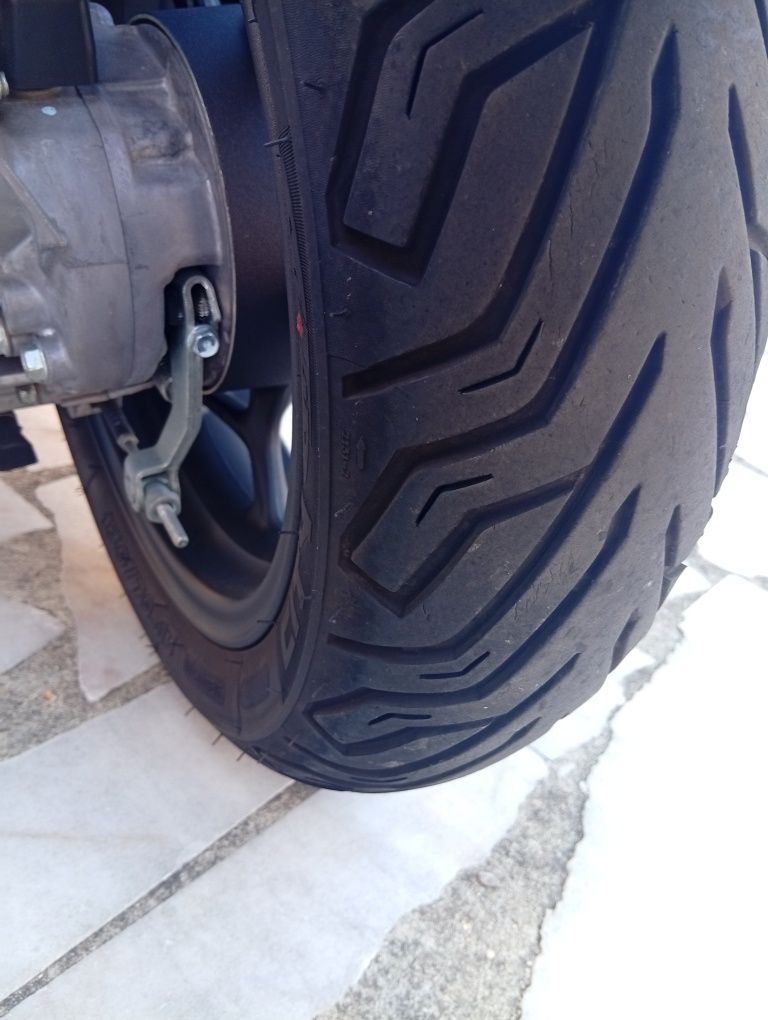 PCX 125 de 2023 com garantia