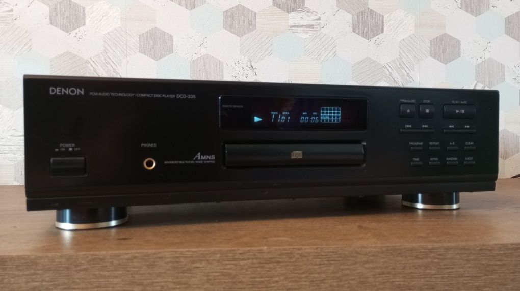 Odtwarzacz CD Denon DCD-335