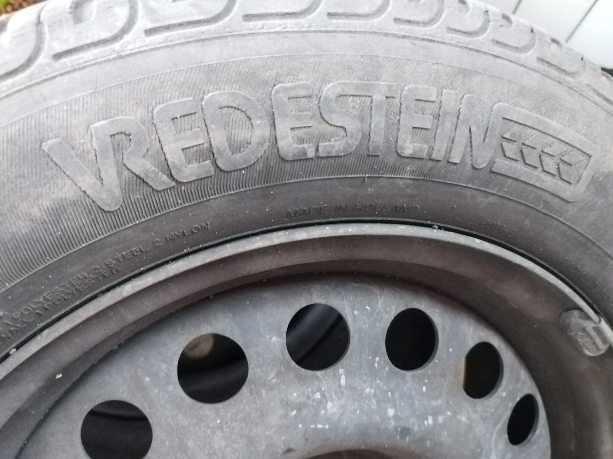 Opony z felgami 195/65 R15