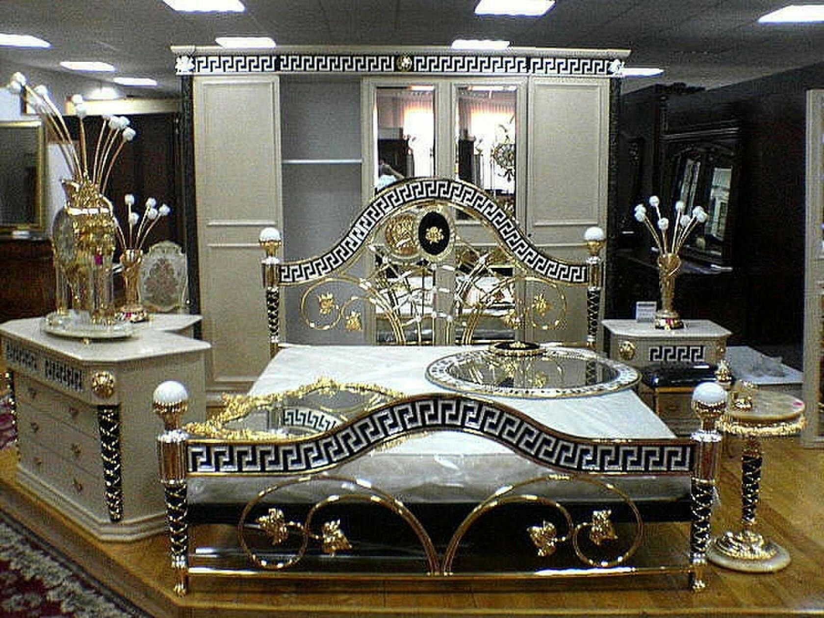 Ліжко  версаче Versace та два столики