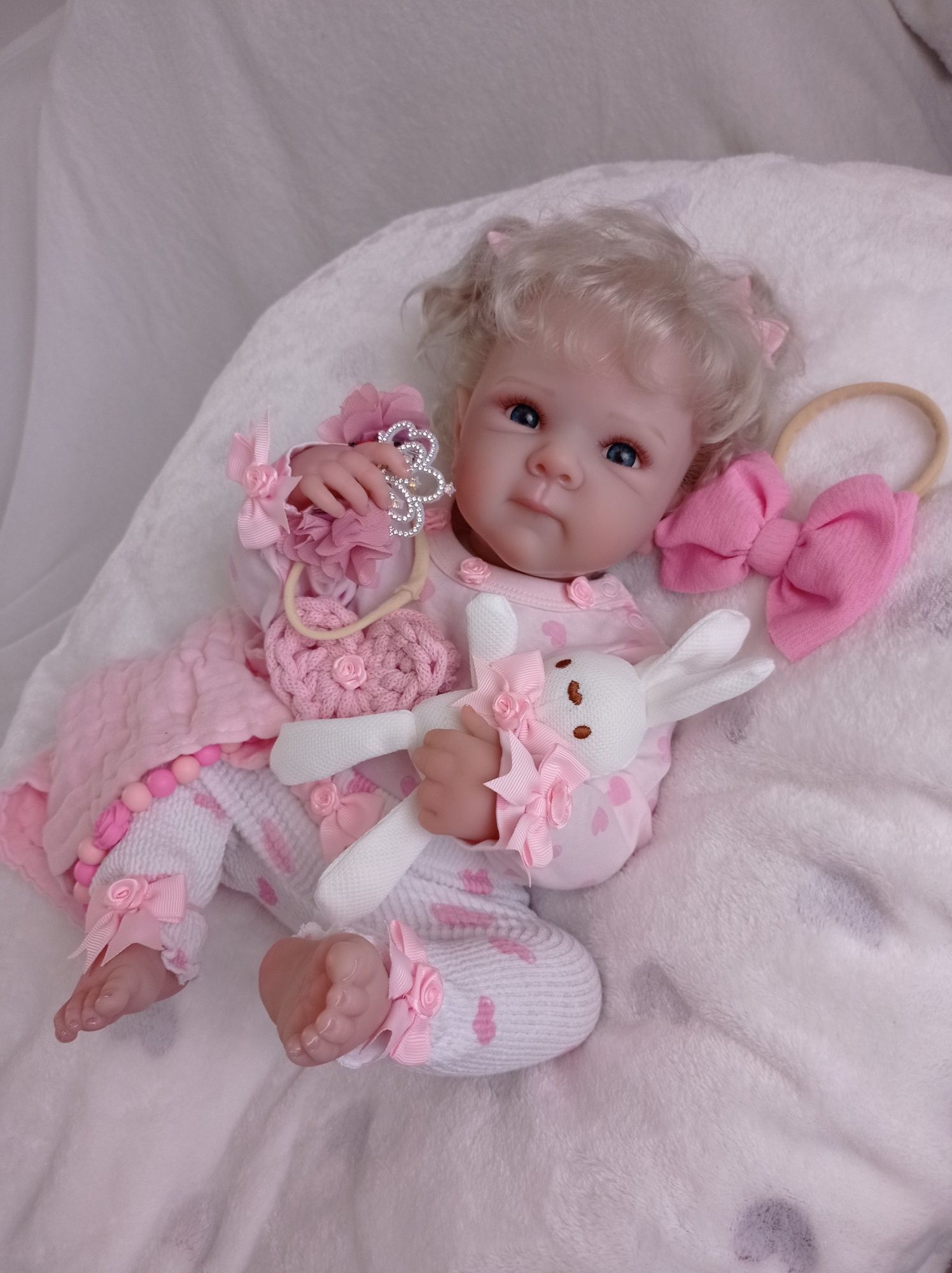 Śliczna lala w typie reborn z miękkiego winylu+wyprawka