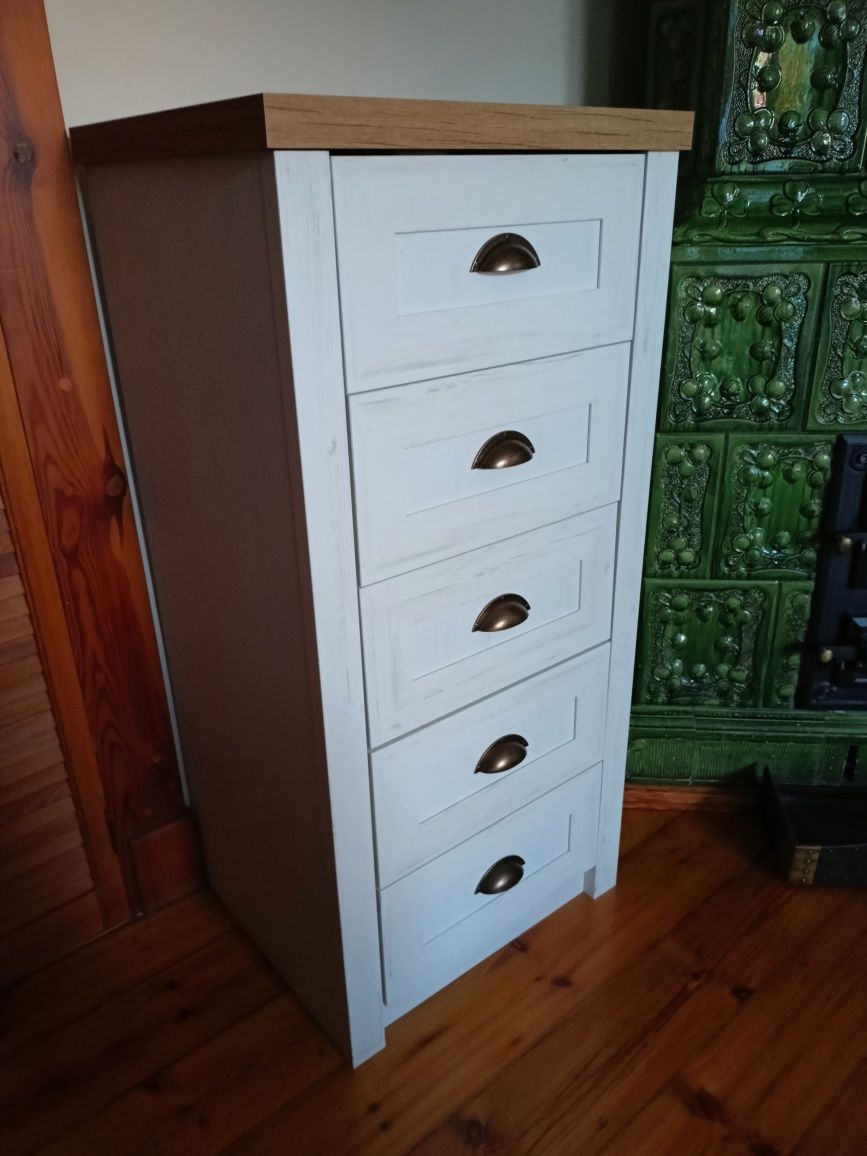 Szafka komoda biała Jysk szuflady retro