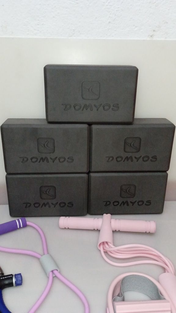 Vários Artigos Fitness e Blocos Domyos Yoga