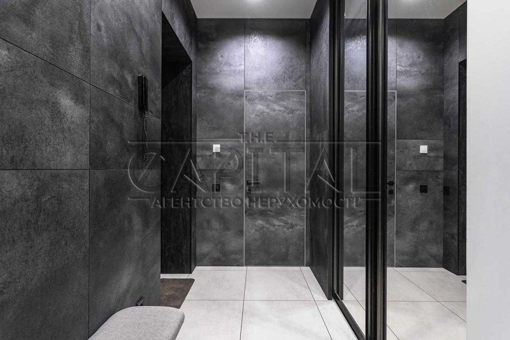 Продаж сучасна квартира 4-кімнати  вул. Лаврська 6 3 СПАЛЬНІ ЦЕНТР