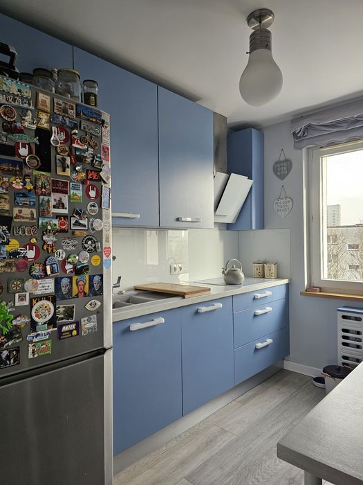 Meble kuchenne laminowane z mechanizmami BLUM