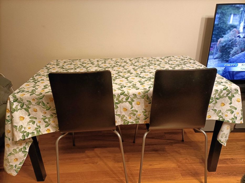 Stół + 4 krzesła ikea