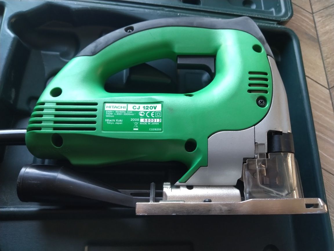 Wyrzynarka HITACHI CJ 120V,