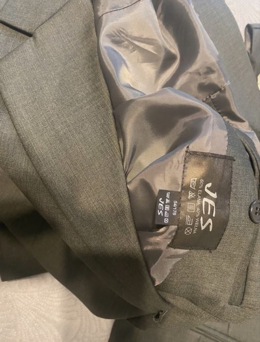 Męski garnitur 54/176