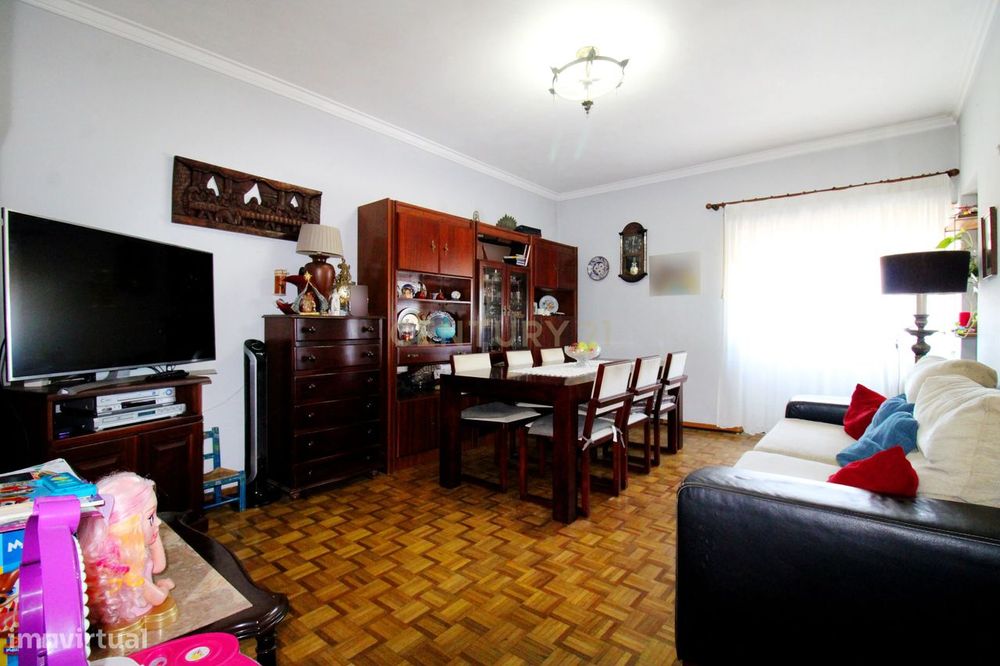 Apartamento T2, Casal do Marco