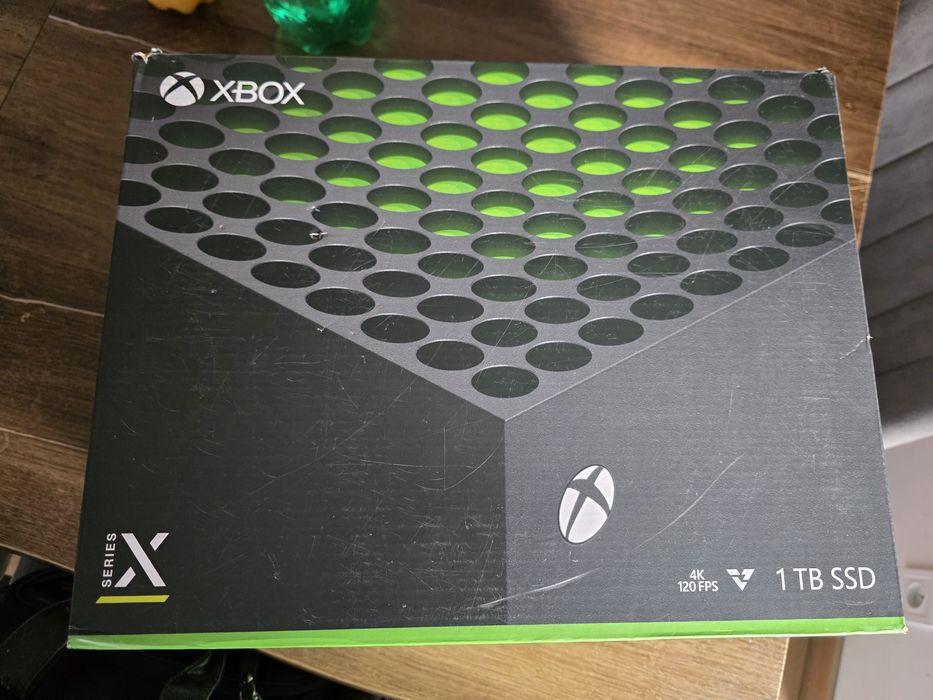 Xbox Series X 1TB + 2 pady + gra + pudełko + faktura
