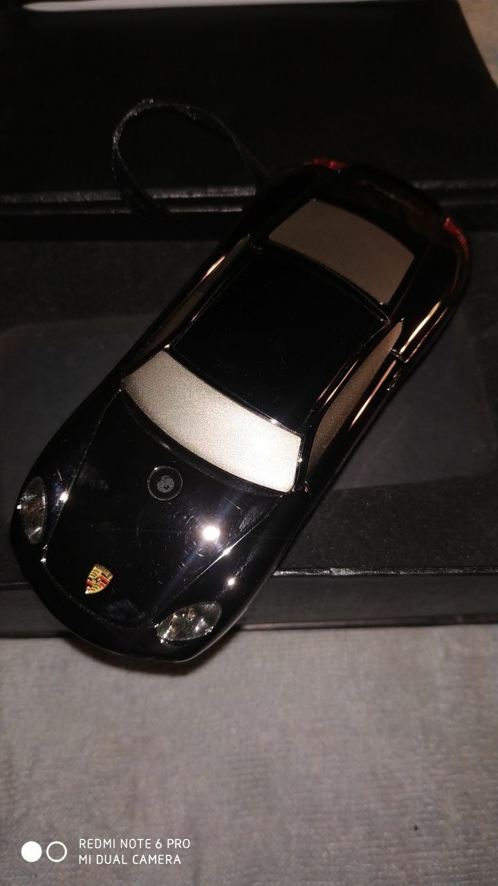 Новый телефон VERTU Porsche 911 Cayman S