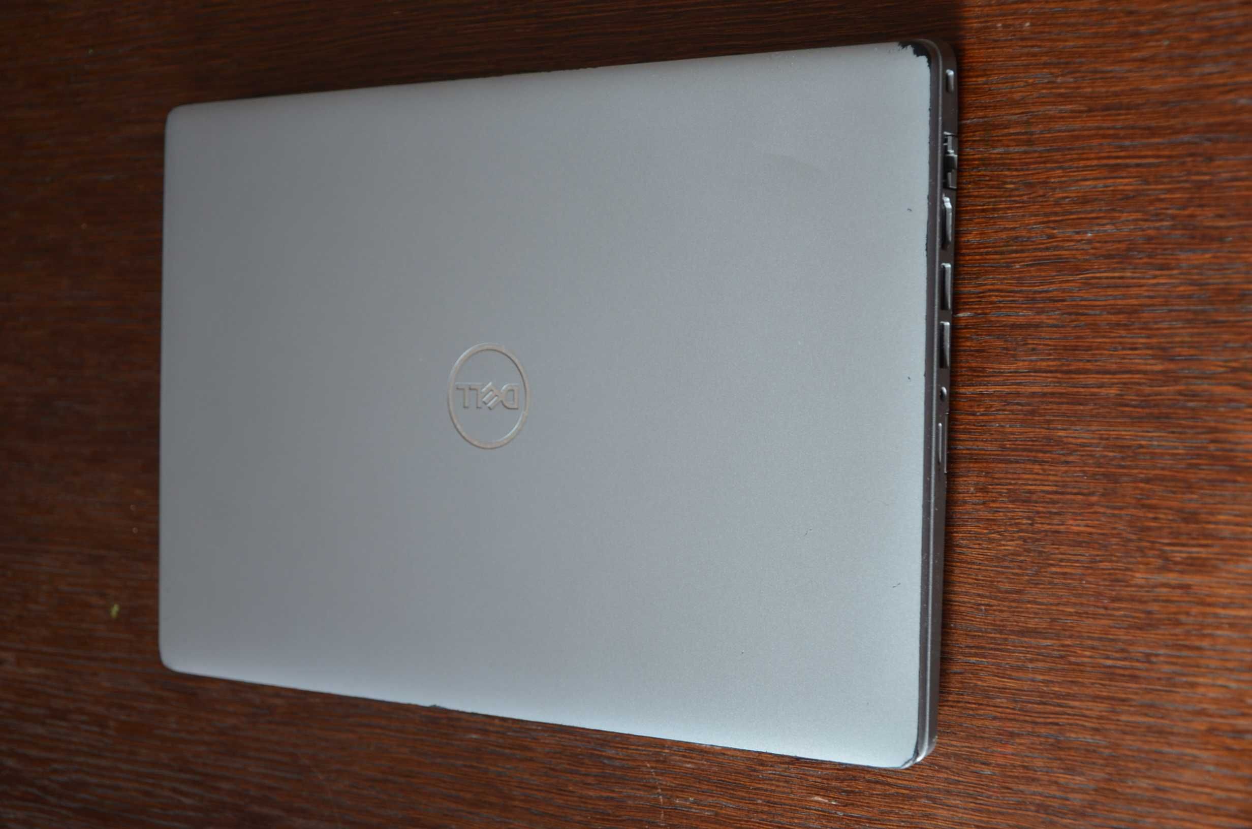 Laptop DELL Latitude 5410 14'  z UK + Blu-th głośnik gratis. WIN 11Pro