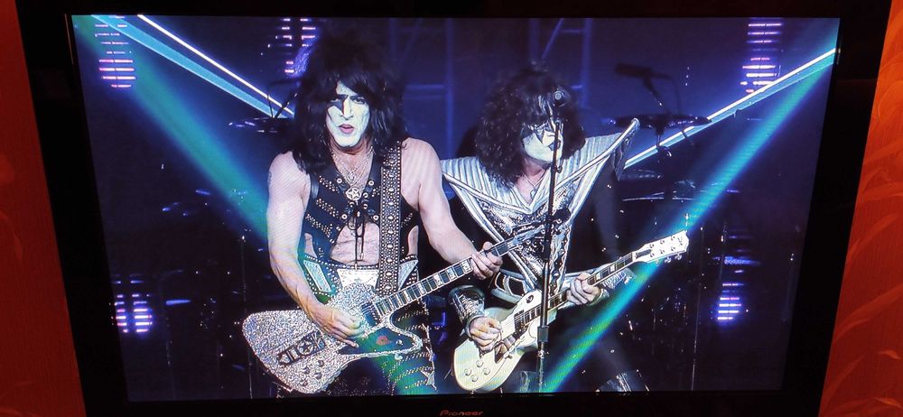 Продам плазменный телевизор Pioneer.