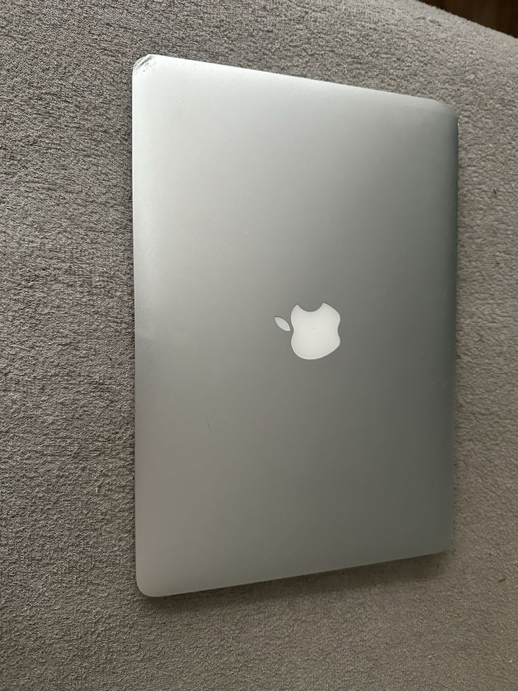 Macbook air 13 2013 рік