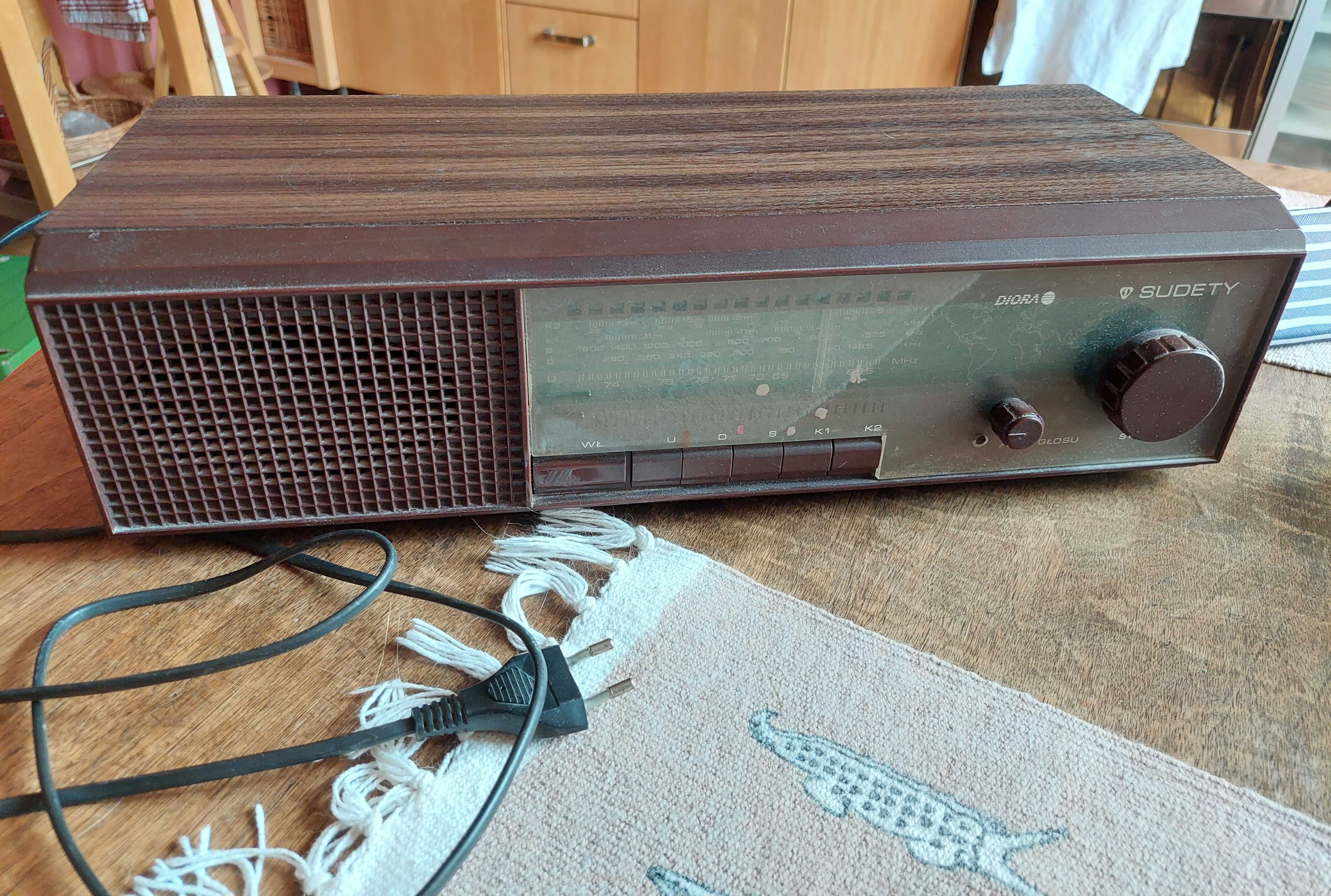 Radio Unitra Diora Sudety R-208 Stary radioodbiornik SUDETY PRL