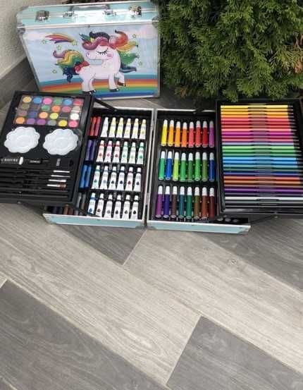 Детский набор для рисования 145 предметов в чемоданчике – творчество