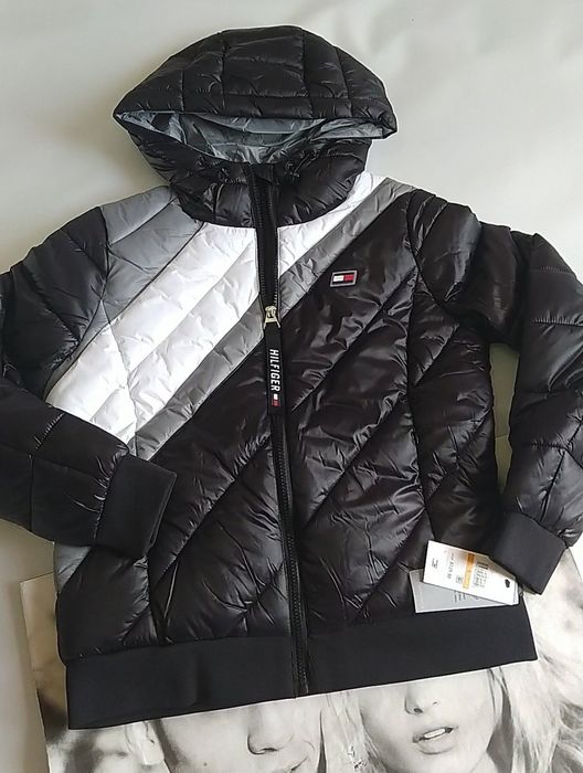 Куртки Tommy Hilfiger