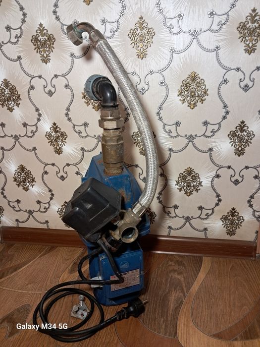 Продам насосную станцию Pedrollo JSWm 2AX.