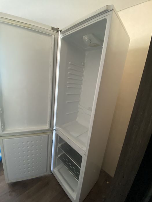 Холодильник Beko CS 338020