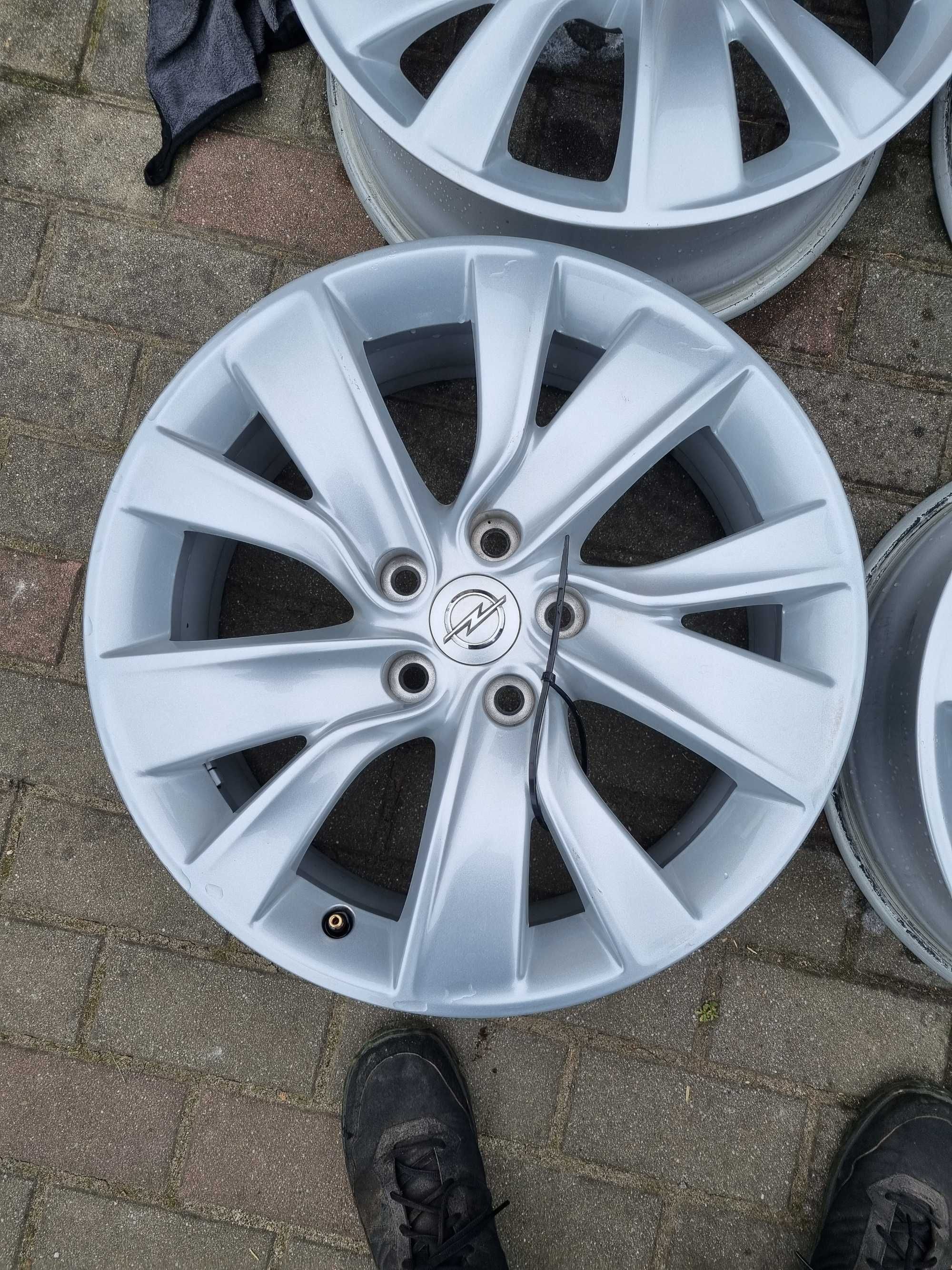 Oryginalne Alufelgi 18" Opel 5x115 ET 41