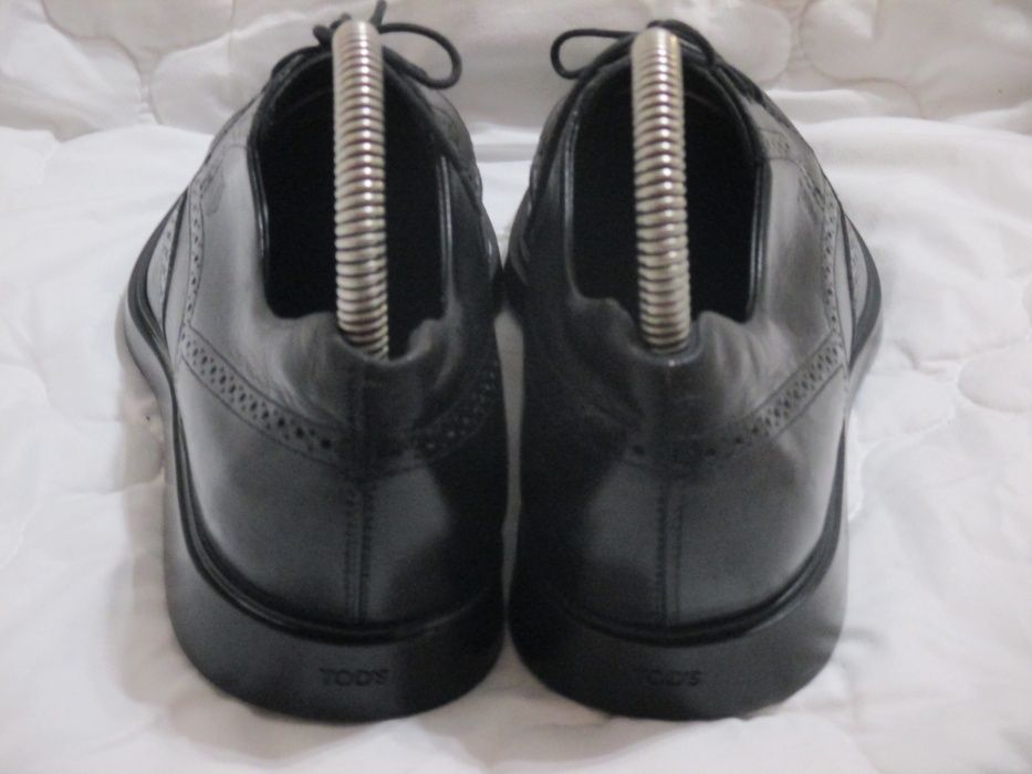 Туфли. Броги. Кроссовки перфорированые Tods р.43 Италия Оригинал