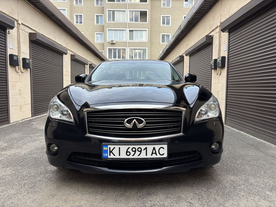 Infiniti m37x офіційна