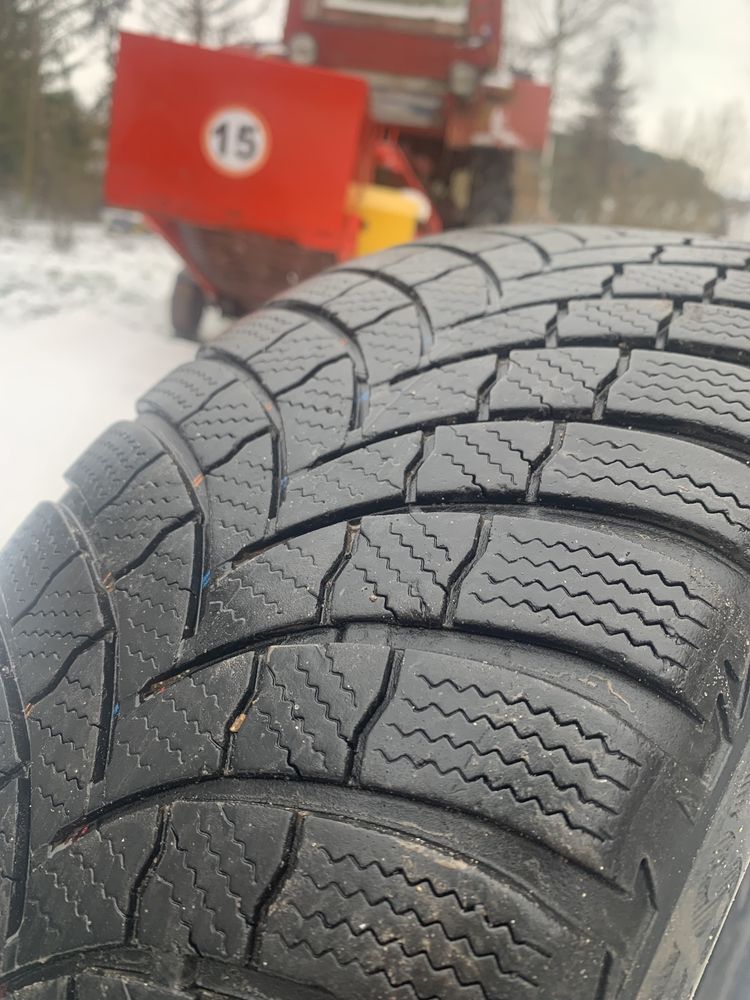 Bridgestone Blizzak LM005 2019 р  r16 205 55