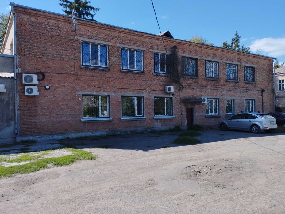 Частина нежилого приміщення, площею 276,9 кв.м, Черкаська обл.