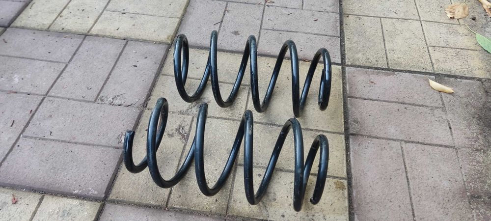 Пружини передні Опель Вектра Ц