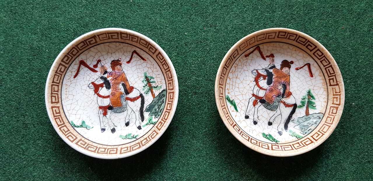 Par de taças de porcelana chinesa - cavaleiros