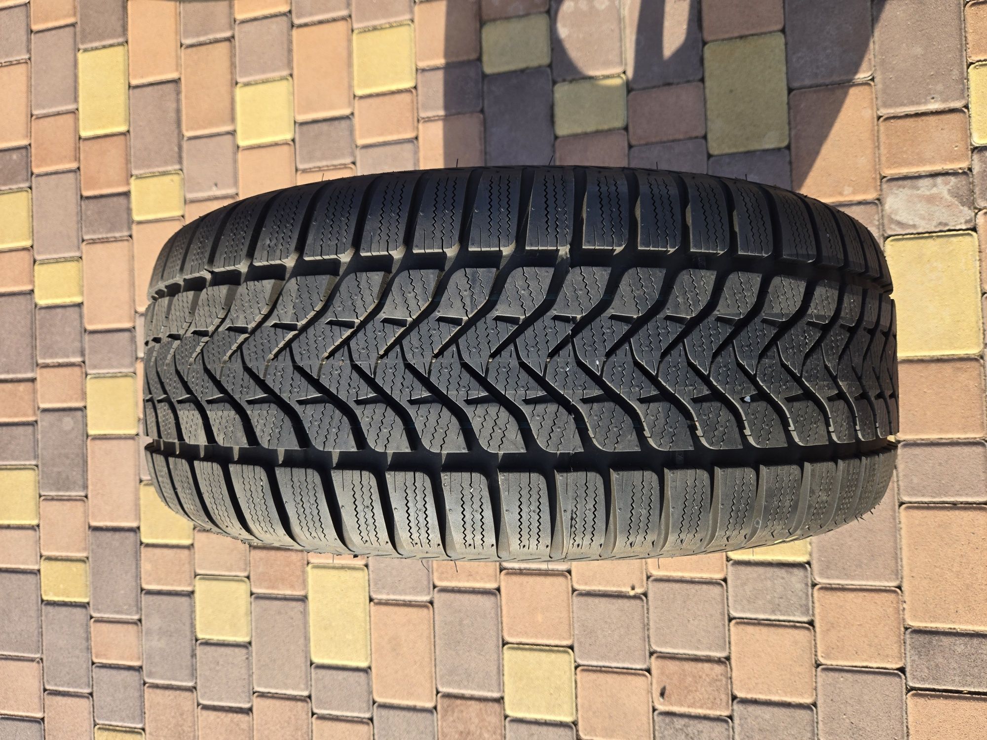 Зимова гума Lassa Competus Winter 2 (235/50R19) з дисками Techline