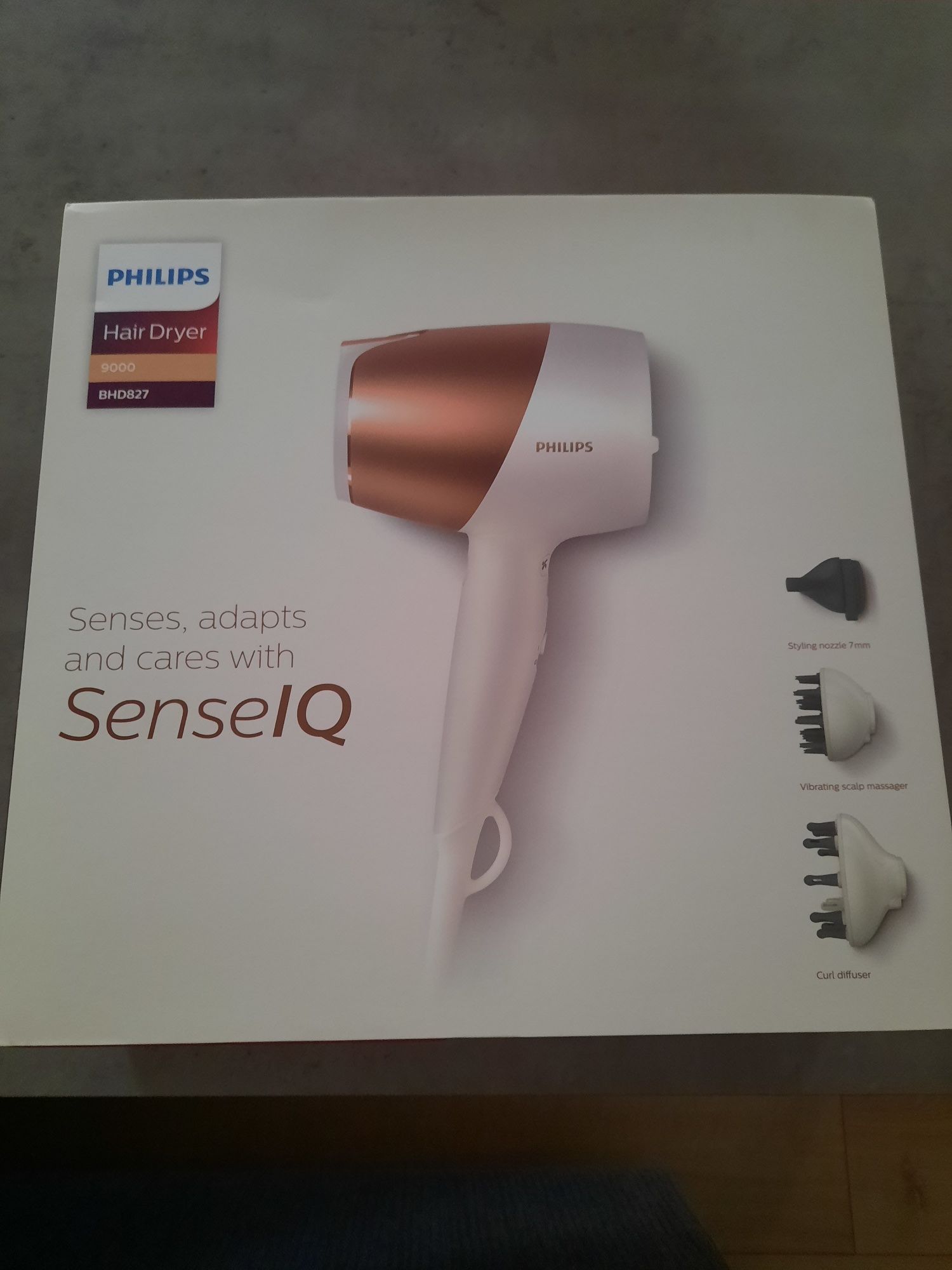 Фен Philips з технологією SenseIQ BHD827/00