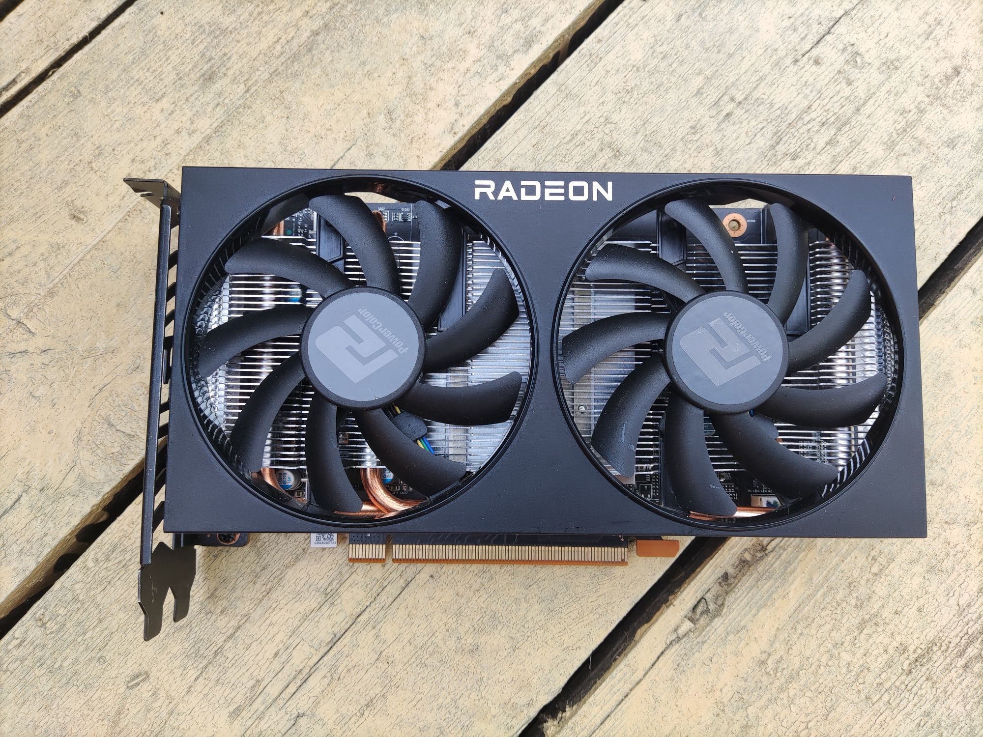 Radeon RX 6600 power color 8GB GDDR6