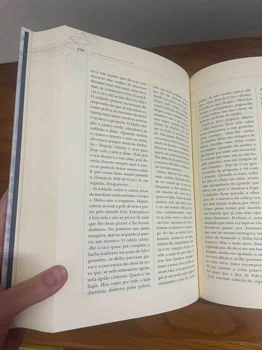 Livro - Contos Completos Irmãos Grimm