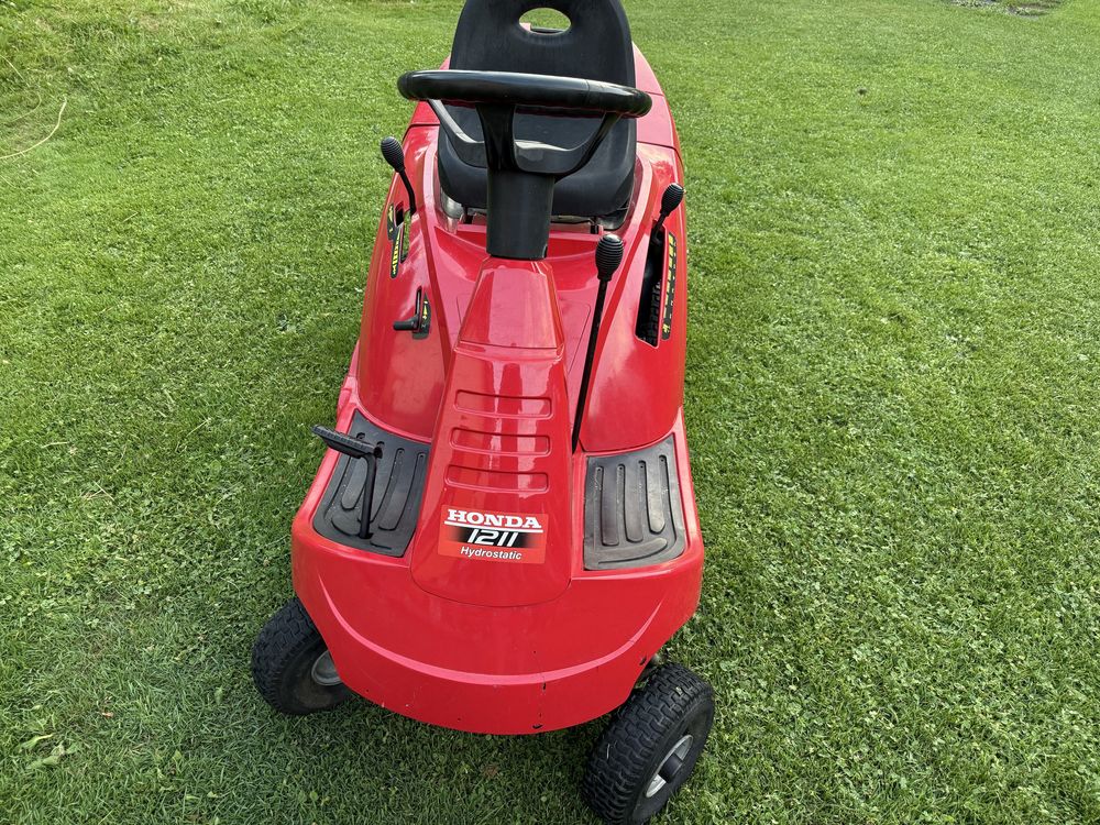 Traktorek honda 1211