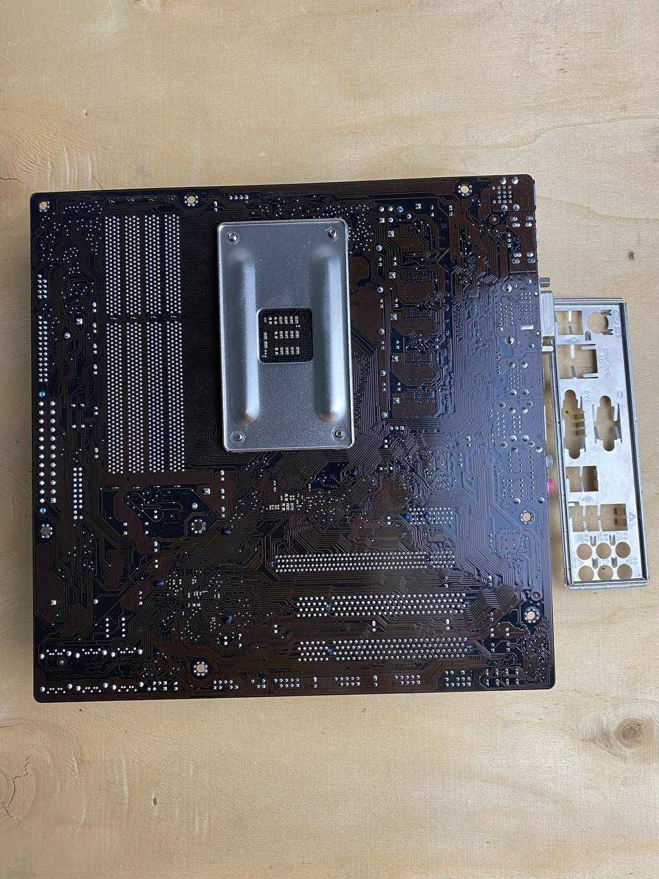 Материнська плата Asus M5A78L-M + AMD FX-4100 + охолодження AMD/SB710