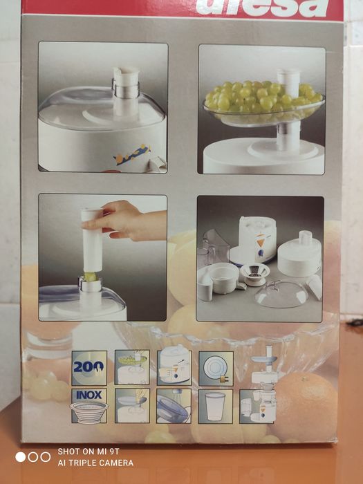 Máquina de sumos naturais Ufesa