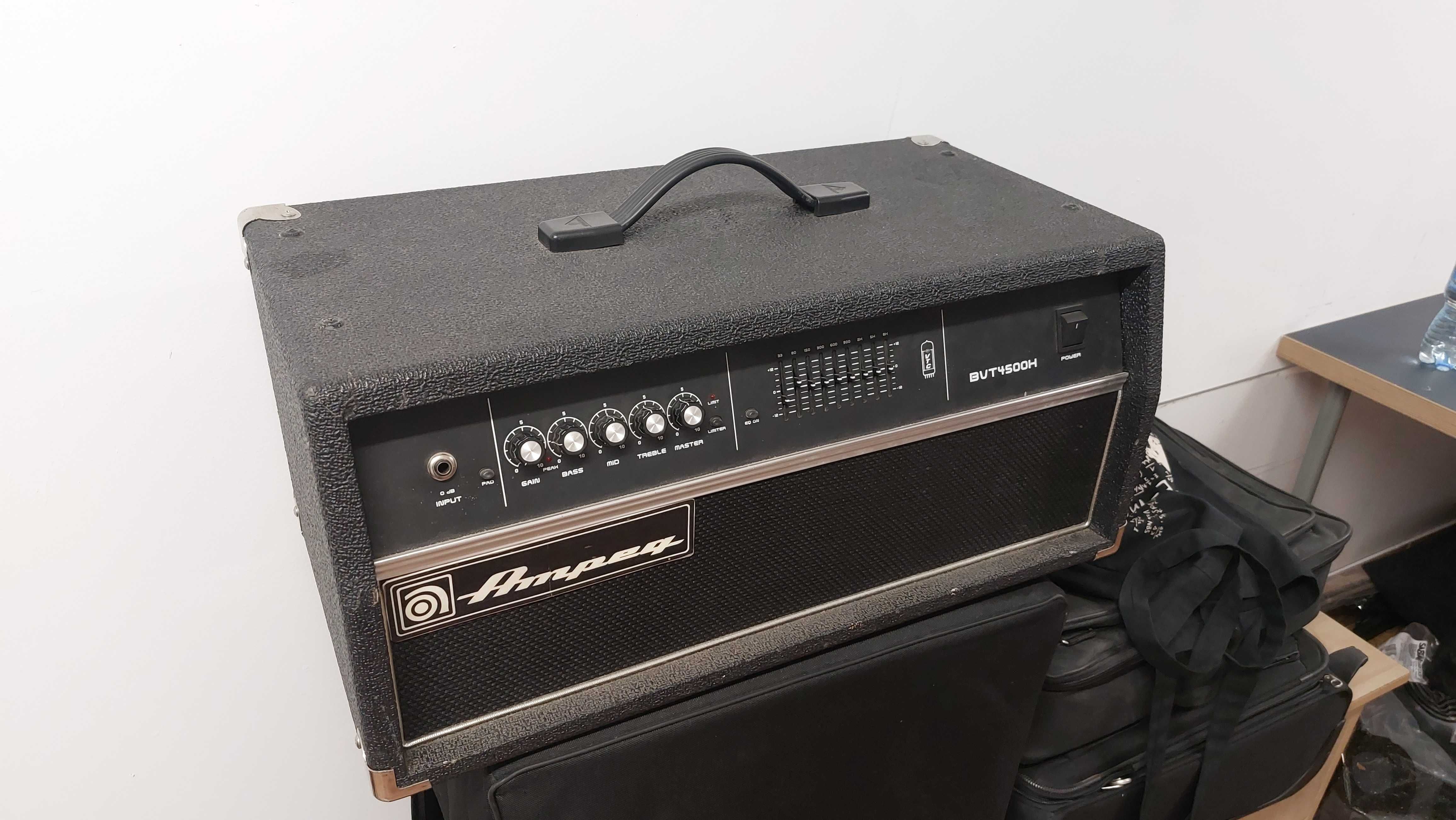 Wzmacniacz basowy Behringer BVT 4500H