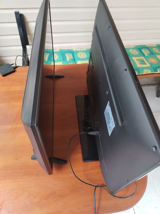 LG і Samsung 32 дюйми. Не працює підсвітка