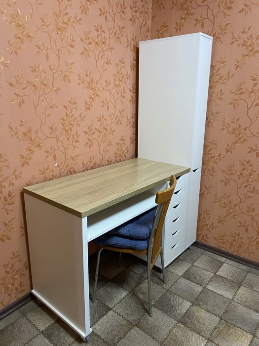 Стол на колесиках с полкой «карго». Маникюрный стол. Компьторный