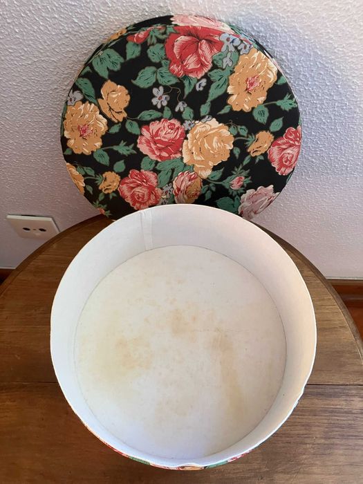 Conjunto de 2 caixas floridas