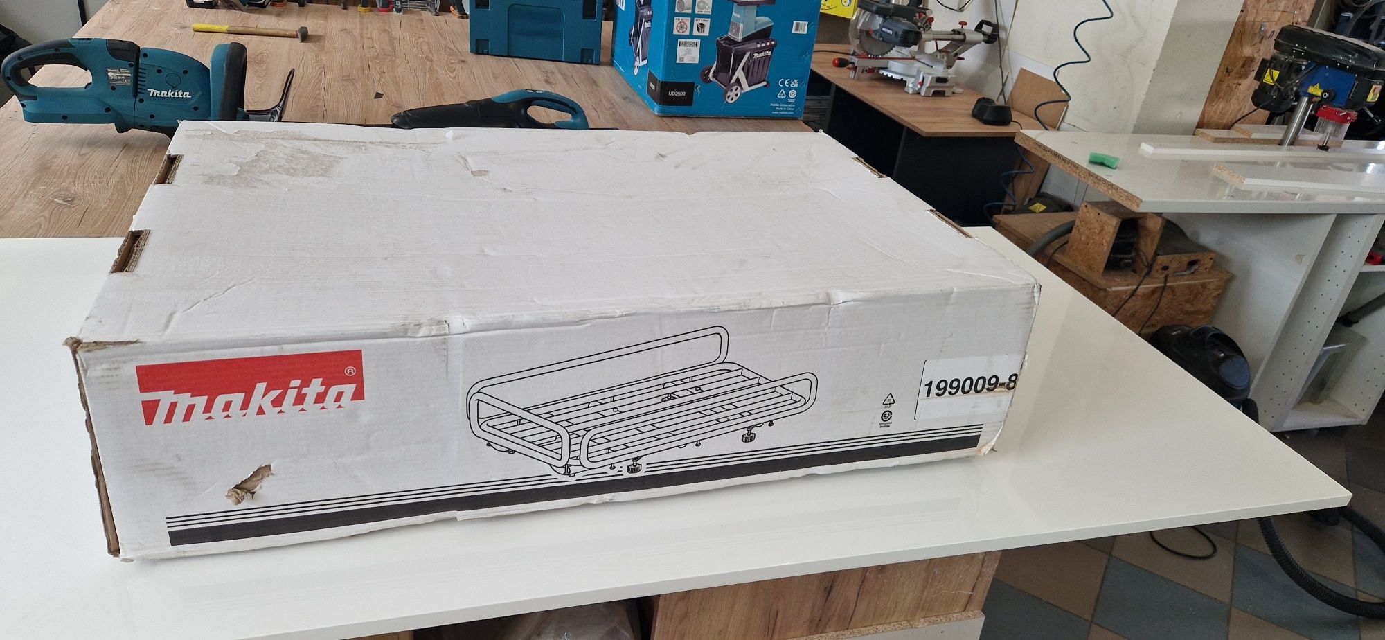 MAKITA DCU180Z  plus platforma BODY akumulatorowy wózek transportowy..