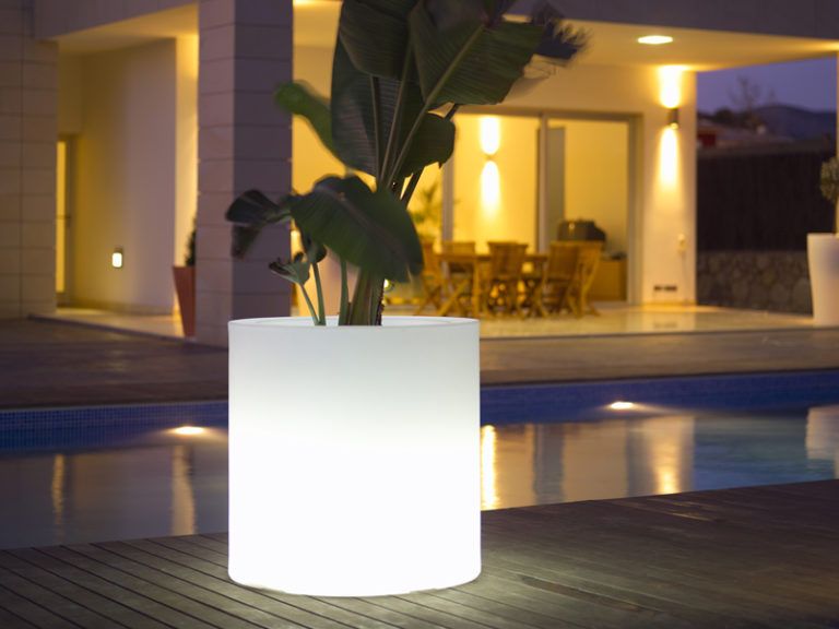 Vasos e Floreiras com luz decoração