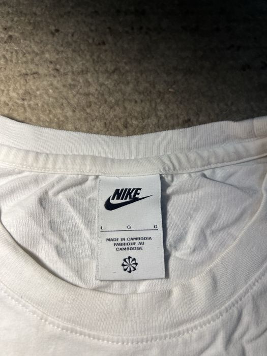 Футболка Nike на лампасах