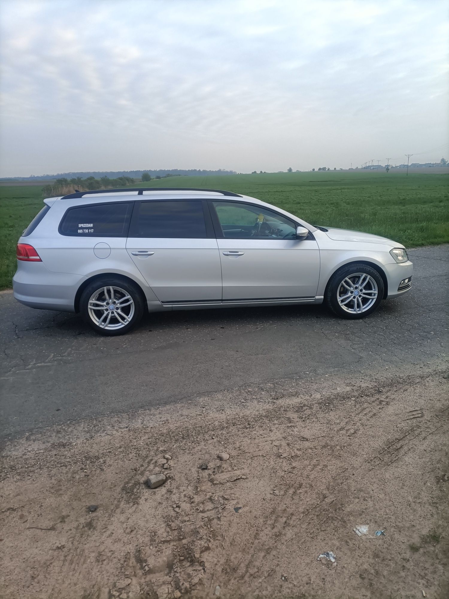 Sprzedam volkswagena passata b7 2012 rok 2.0 tdi