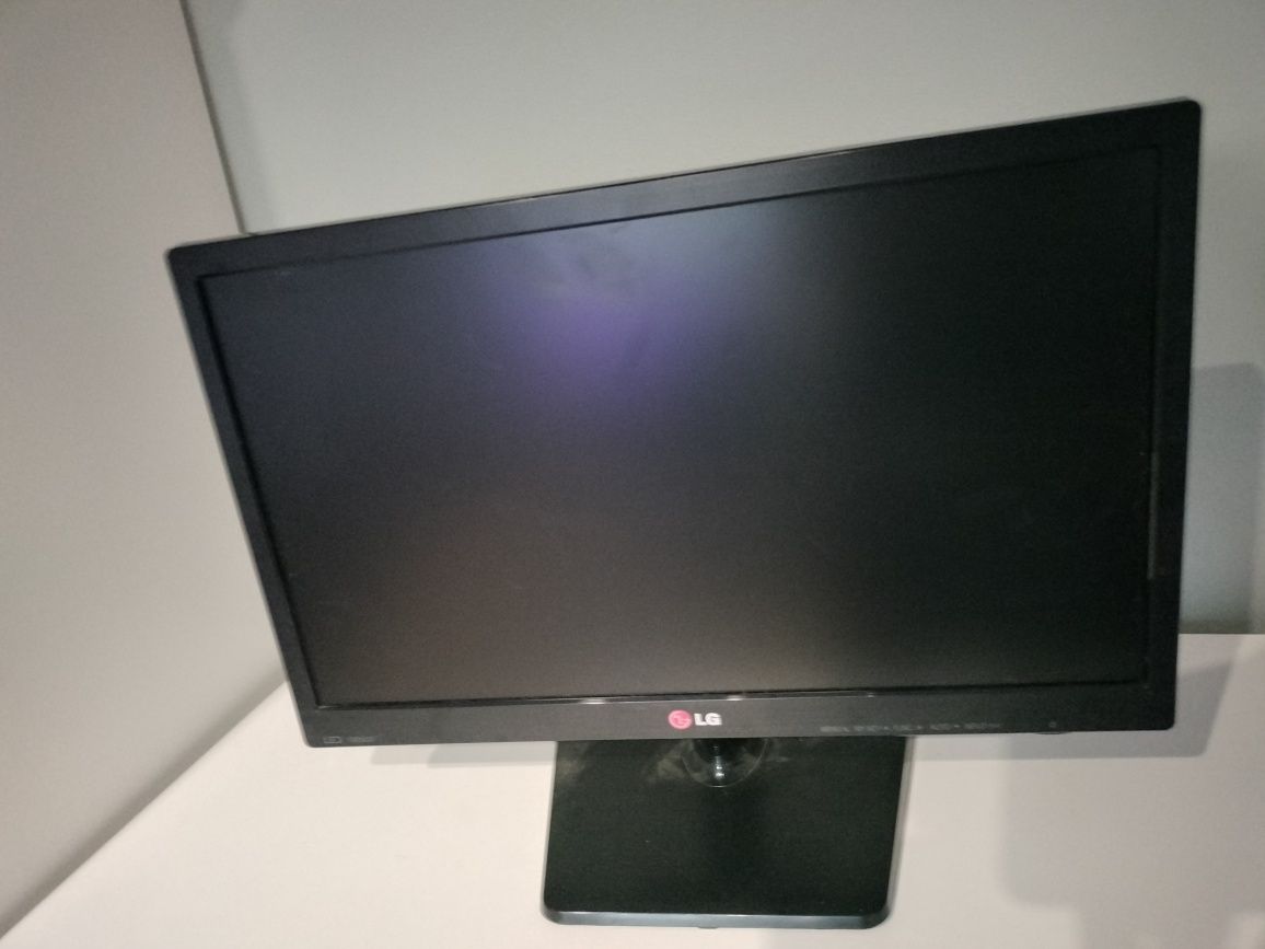 Monitor LG 18cali