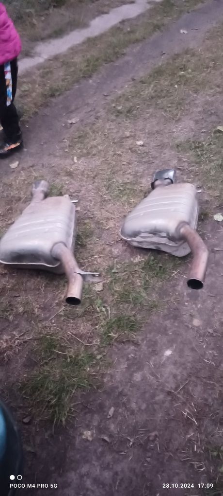 Глушитель Ауди продам