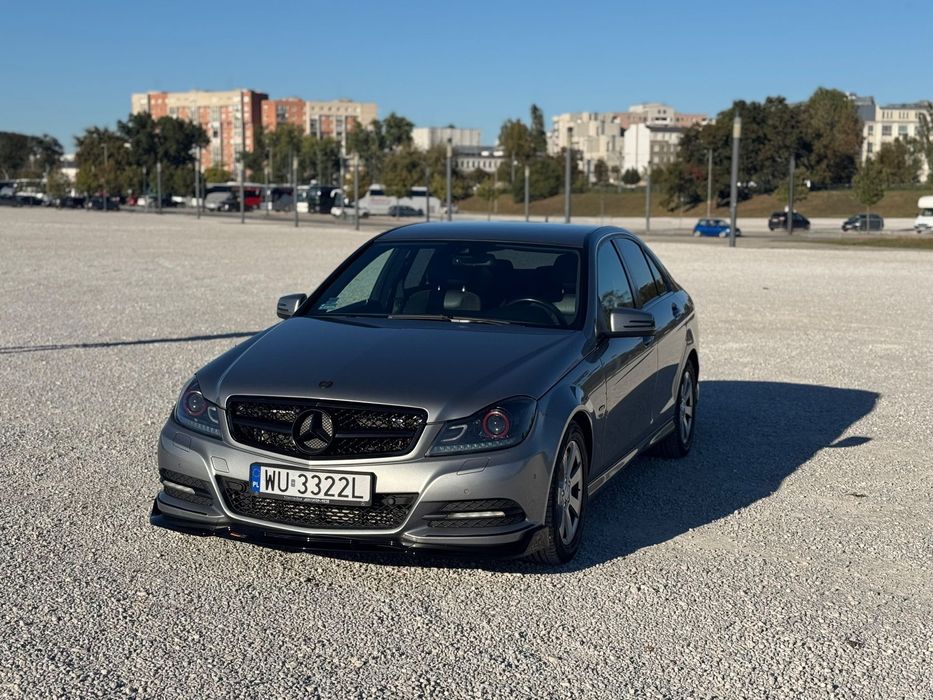Mercedes-Benz Klasa C Mercedes – Benz W204 Lift C180 CGI 1.8 T automat 7G 206 KM
