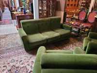 Sofá três lugares vintage - Em veludo de cor verde - Bom es