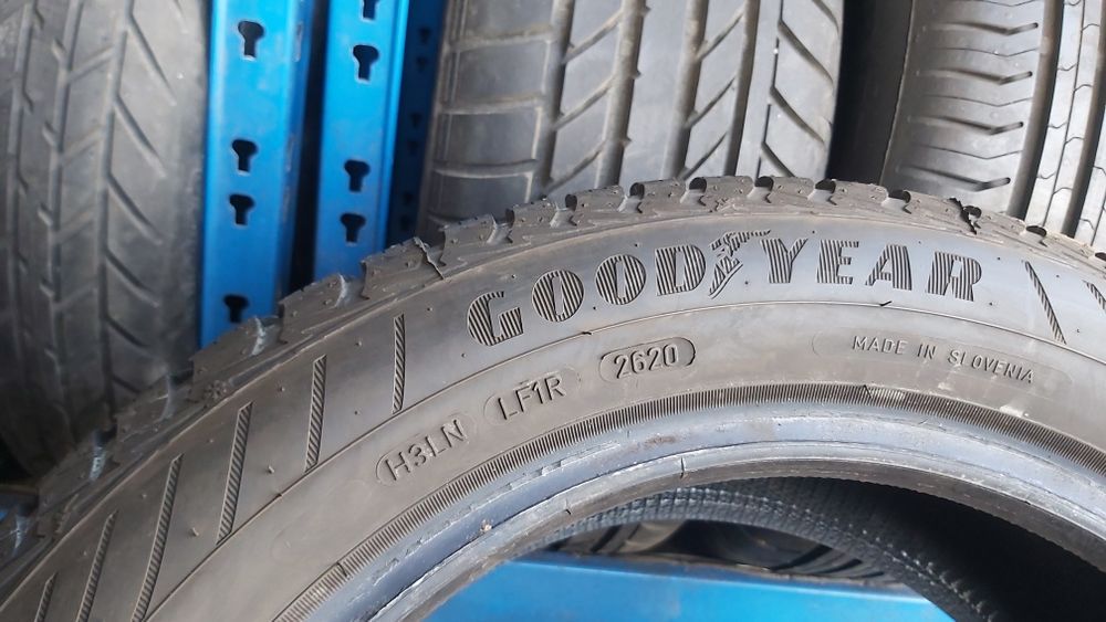 Opona GOODYEAR Vector 4Seasons Gen-2   195/55R15   2020Rok